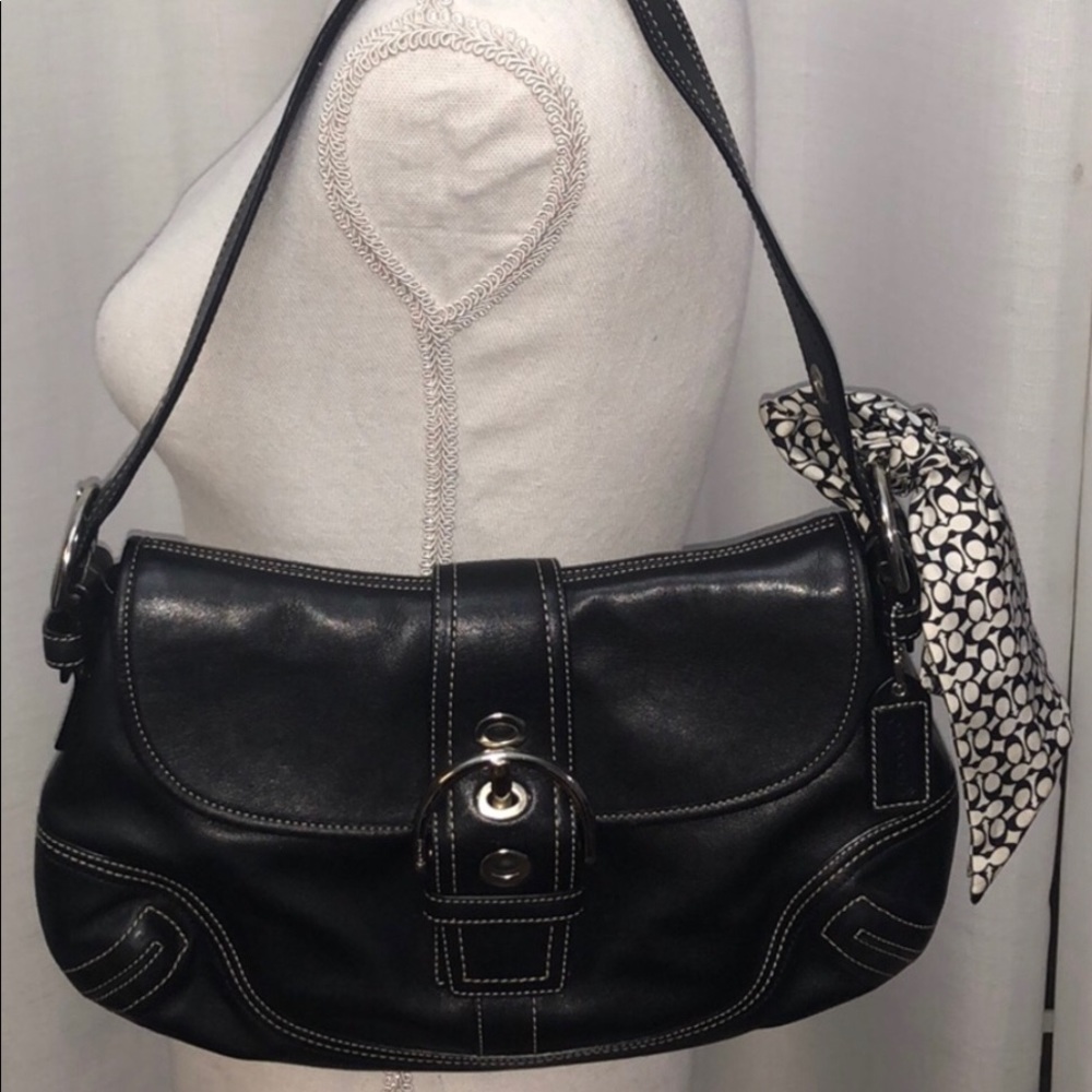 COACH Beautiful authentic pre loved